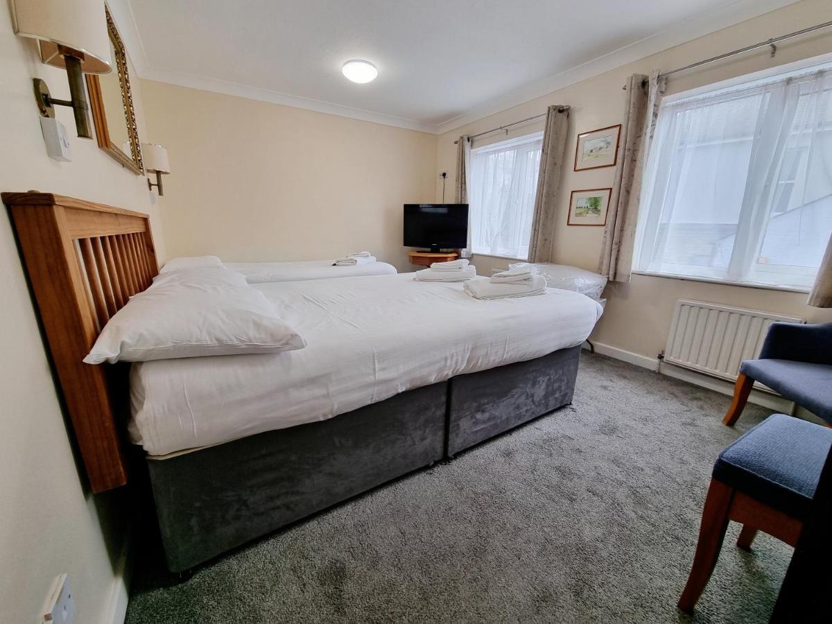 The Sportsmans Inn Limited Айвибридж Экстерьер фото
